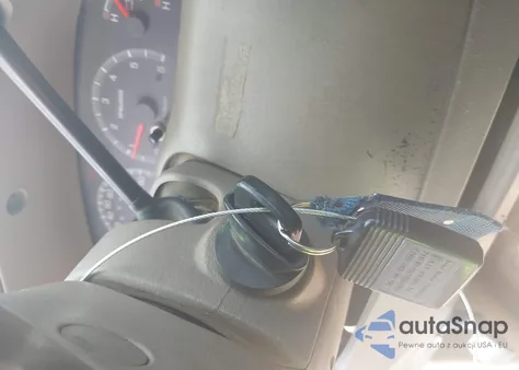 2003 Ford F-150 Lariat/Xlt из США, поврежденный, VIN 1FTRW08L33KA46371